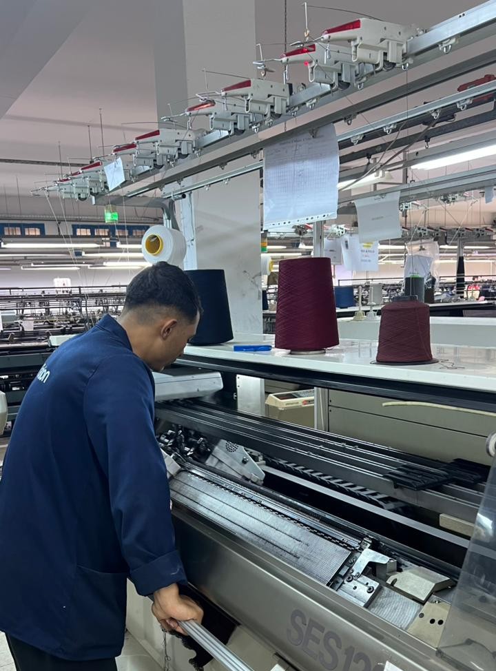 DRUGSTORE94 professional laboratory and production floor